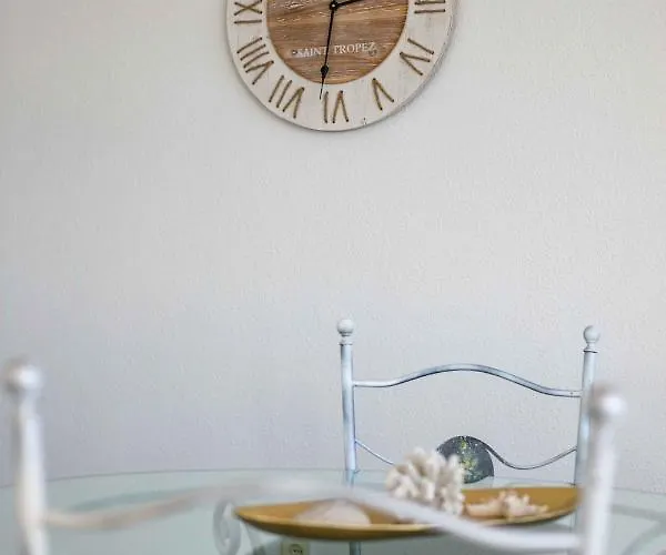 La Buena Vida, By Comfortable Luxury Apartment *